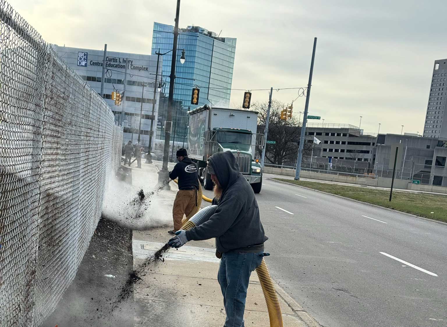 bulk mulch delivery Royal Oak Michigan